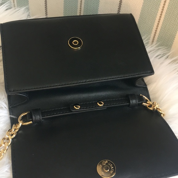 Micheal Kors small crossbosy - Picture 5 of 7